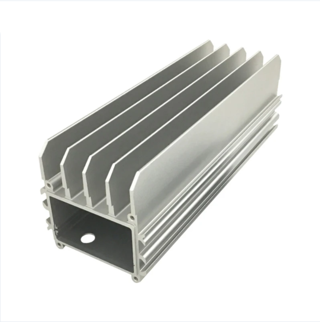 Perforación modificada para requisitos particulares del CNC del perfil de aluminio del disipador de calor que muele